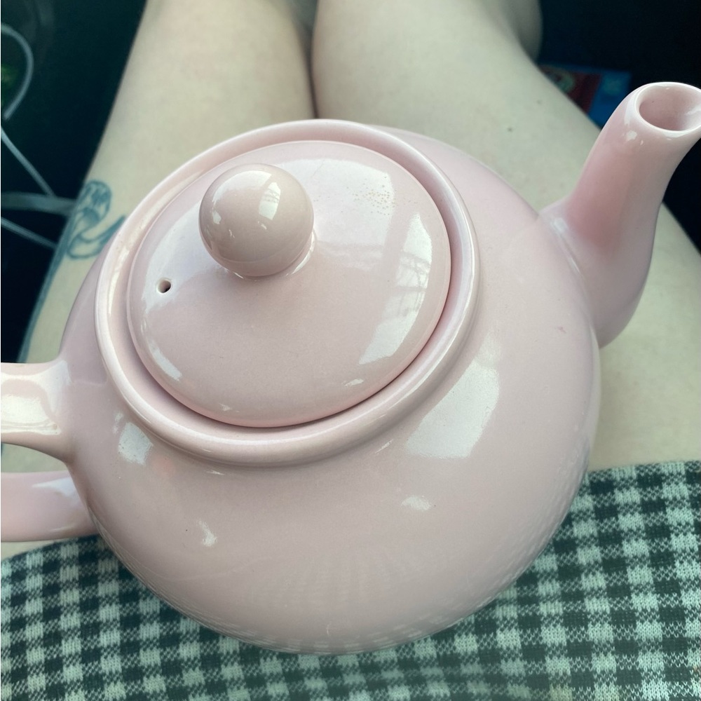 Light pink teapot